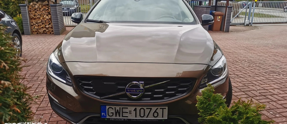 Volvo V60 Cross Country cena 91000 przebieg: 140600, rok produkcji 2017 z Wejherowo małe 92